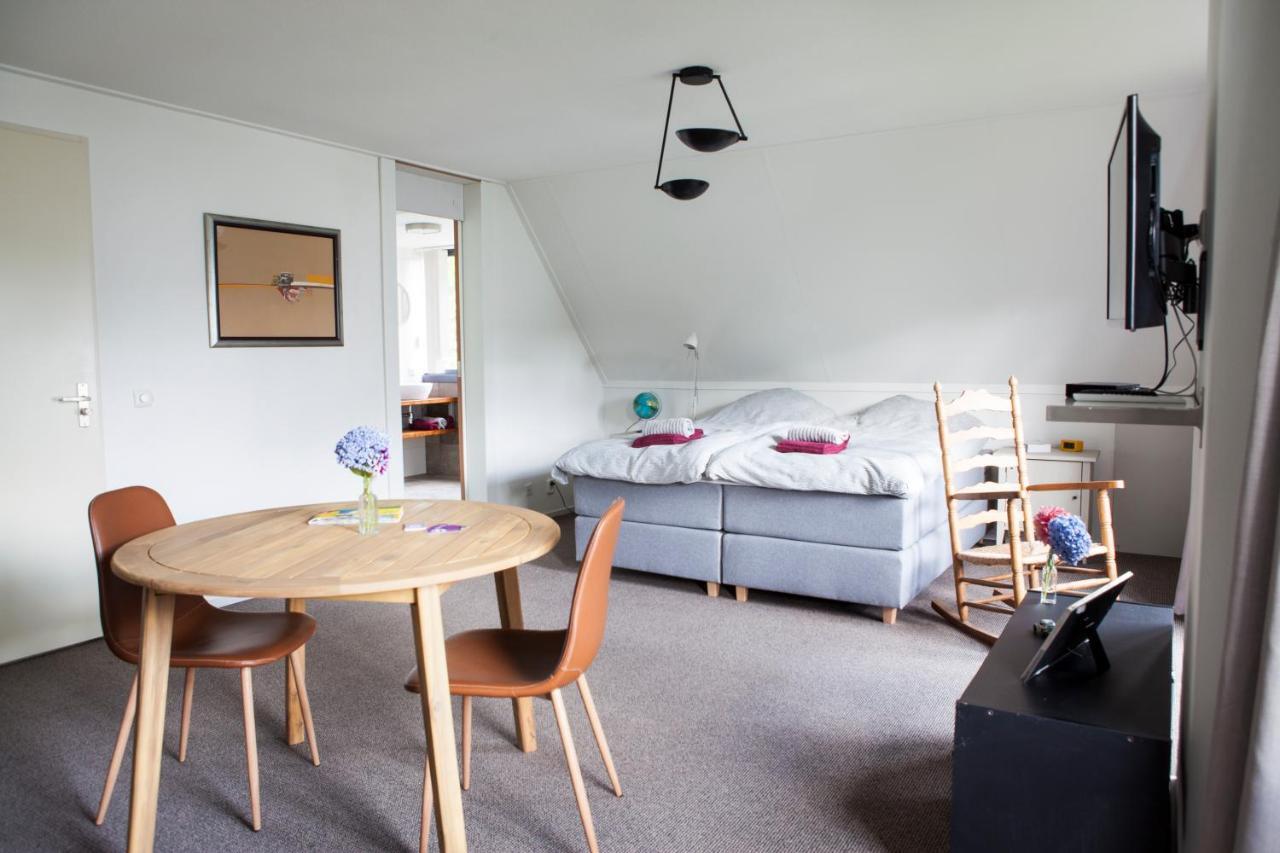 Bed and Breakfast De Heidestroper à Eindhoven Extérieur photo